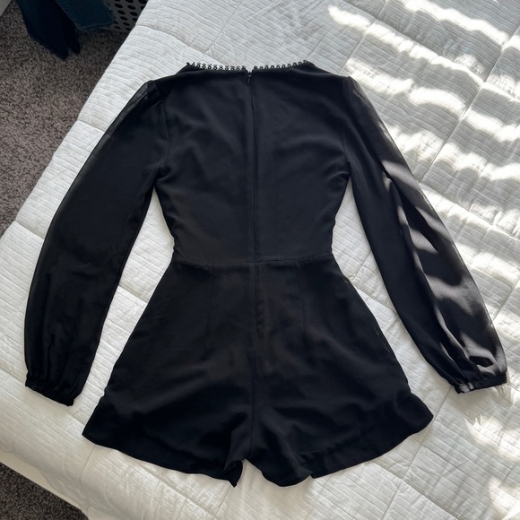 Express black v neck romper, size 2 - Picture 3 of 9